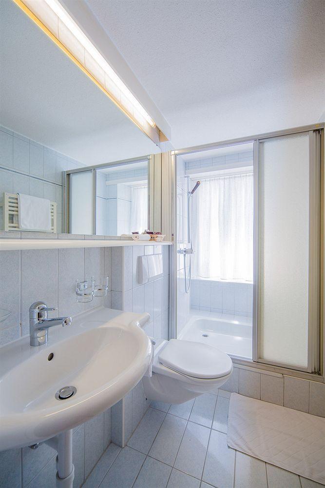 Hotel Heilquelle-Leukerbad-Therme מראה חיצוני תמונה