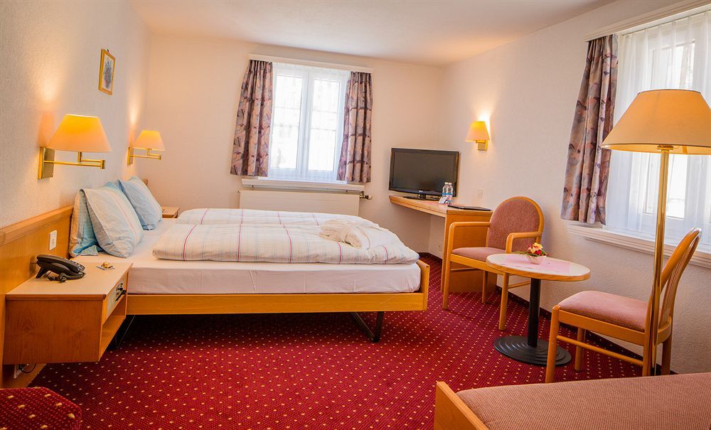 Hotel Heilquelle-Leukerbad-Therme מראה חיצוני תמונה